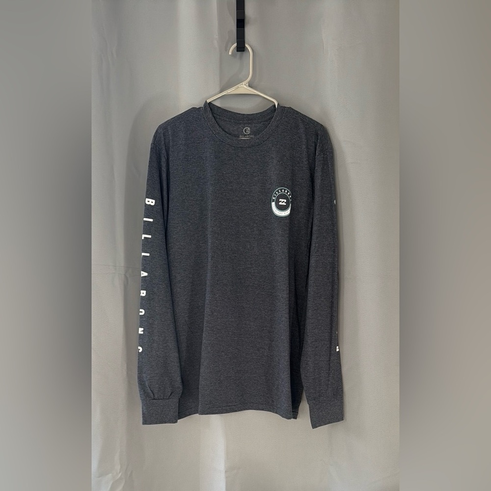 Billabong Gray Long Sleeve Tee with Crew Neck
